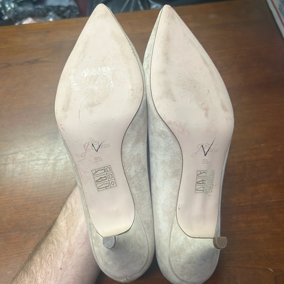 Used J Crew Dulci V-cut kitten heels in suede J8210 - Picture 3 of 3